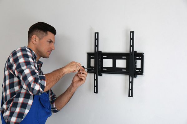 Professional TV Wall Mounting Services: What to Expect | Geeks2U